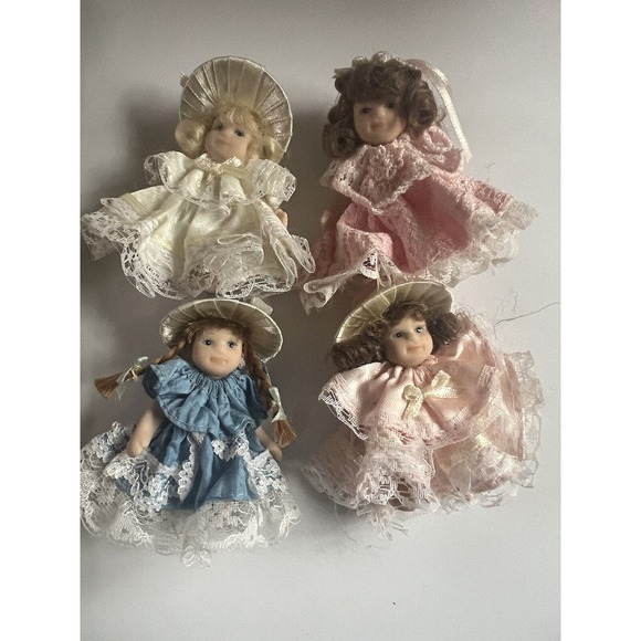 Cameo Kids Collection Porcelain‎ Mini Southern Belles- Lot Of 4 ~￼ Poseable - Picture 2 of 16